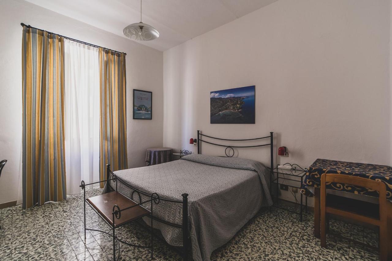 Hotel Alfiero Porto Santo Stefano  Szoba fotó