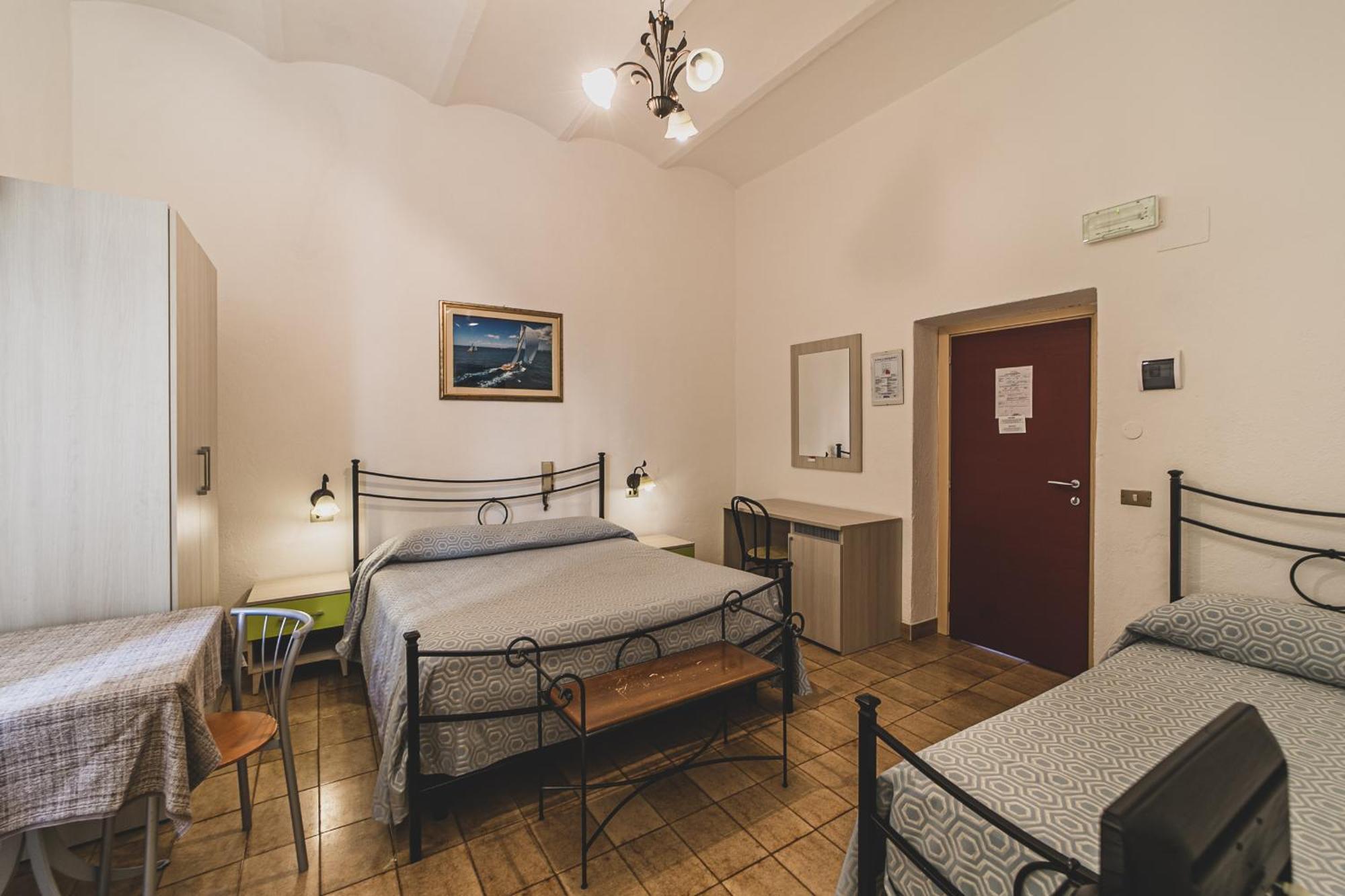 Hotel Alfiero Porto Santo Stefano  Szoba fotó